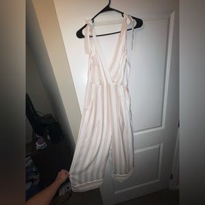 Show Po Jumpsuit US Size 4!! *NEVER WORN STILL HAS TAGS** Blush Pink